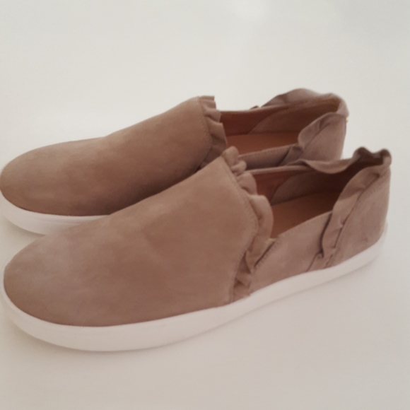 Kate Spade NY Suede Sneaker NWOT - Picture 3 of 10